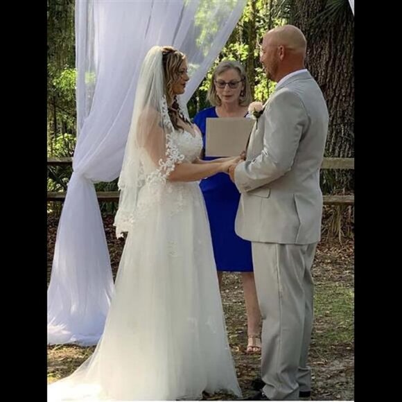 Lace Veil Short Waist Veils 2 Tier Soft Tulle Veils Bridal Veils with Comb(Ivory - Picture 4 of 7